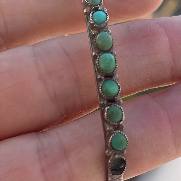 Vintage Native American Silver/Turquoise Row Cuff Bracelet - Picture 12 of 16